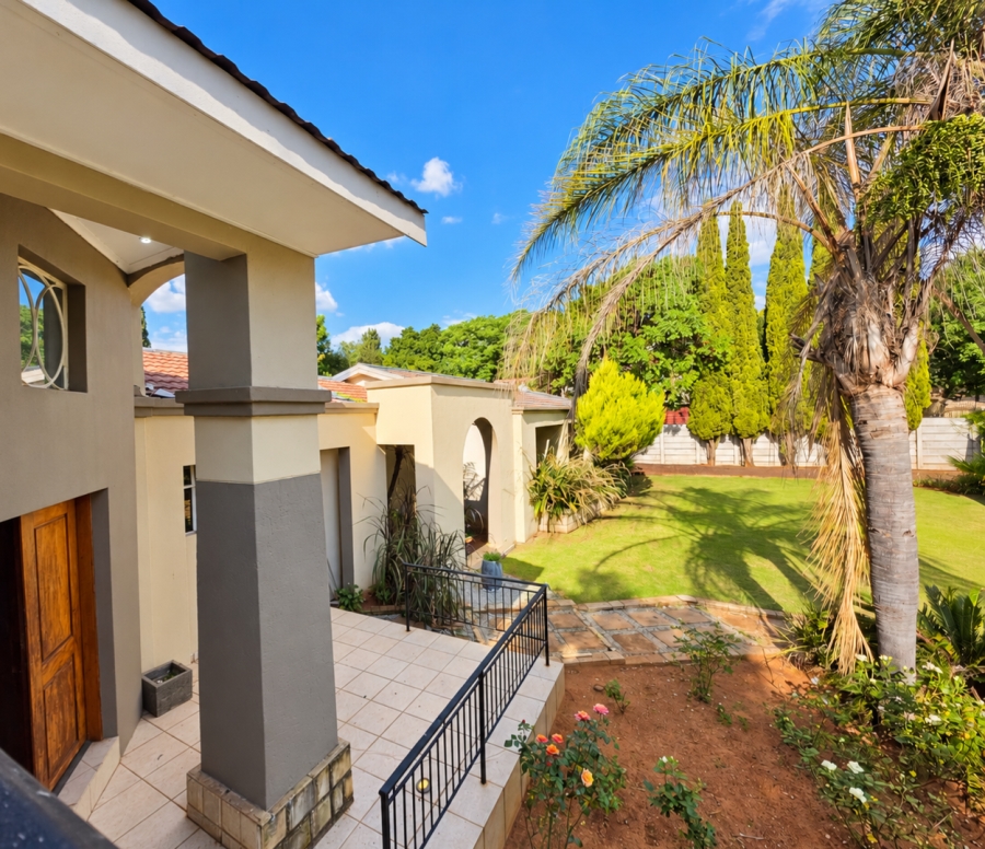 4 Bedroom Property for Sale in Wilkoppies North West